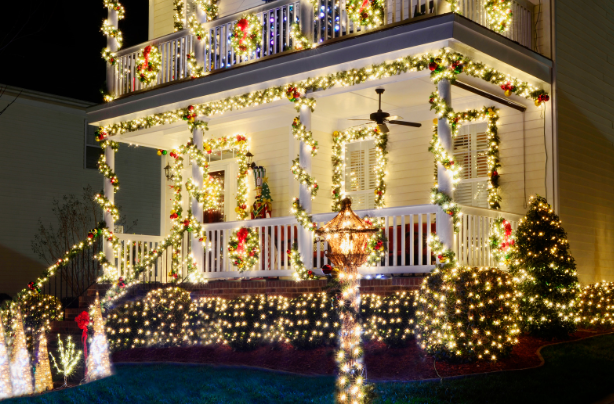 this image shows Christmas lights in Antelope, CA