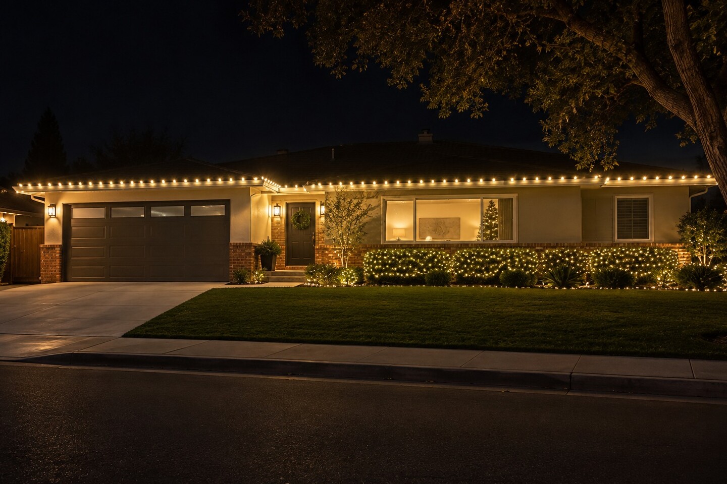 Christmas light installers in Carmichael, CA: midcentury brick warm white hedge